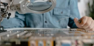 410-jak-skutecznie-reklamowac-wadliwe-komponenty-elektroniczne.webp