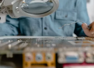 410-jak-skutecznie-reklamowac-wadliwe-komponenty-elektroniczne.webp