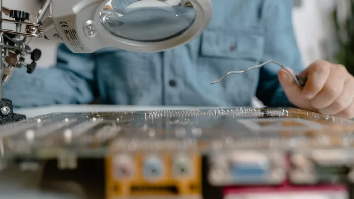 410-jak-skutecznie-reklamowac-wadliwe-komponenty-elektroniczne.webp